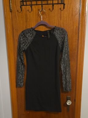 Petticoat Alley Black Dress with Lace-Patterned Gray Sleeves